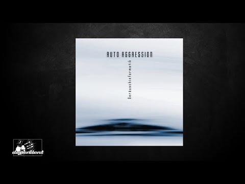 Auto Aggression - Balken und Schwarz-Weiss-Kontraste