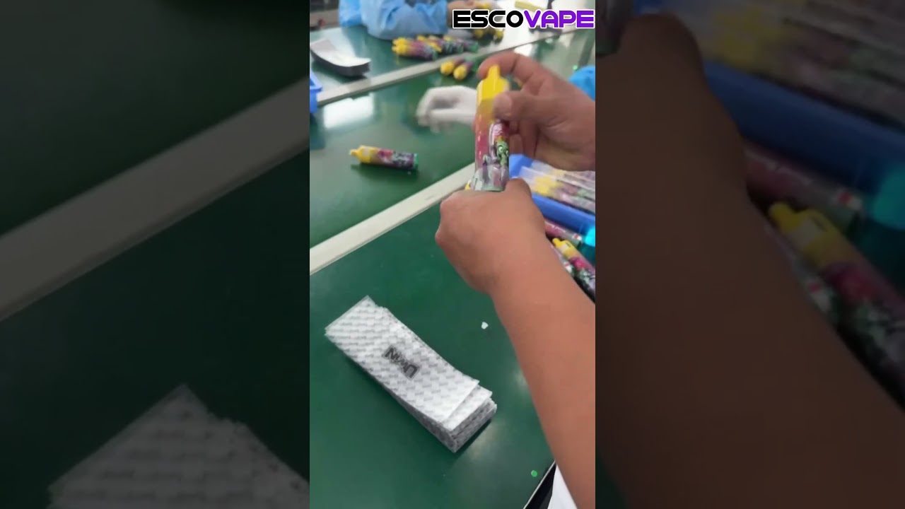 RandM Uwin Tornado Beat 35000 Puffs 