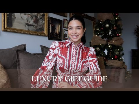 LUXURY GIFT GUIDE | RIMOWA, HOLLAND COOPER, LA MER, LE CREUSET, ROYAL COPENHAGEN | Samantha Guerrero