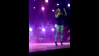 Elena Paparizou live keramwti 2013 festival (Αναπαντητες κλησεις,Τρελη καρδια)