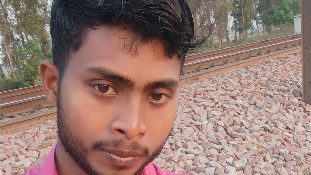 Train ka patari par live vlog video 