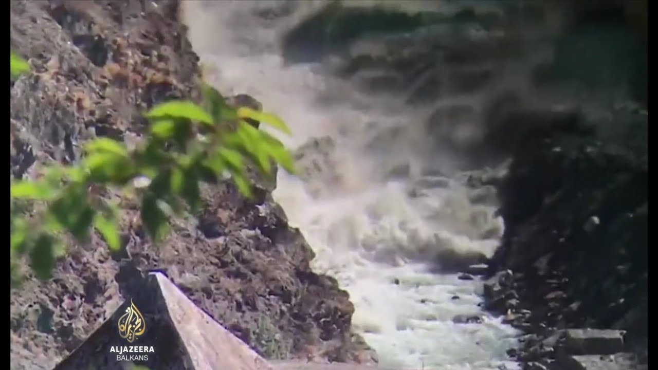 عمليات بحث عن مفقودين بعد انهيار نهر جليدي في جبال الهيمالايا