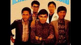 A ROMZI & THE HOOKS - Ke Tanah Suci