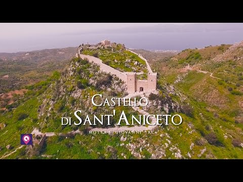 ቪዲዮ: Castello Sant'Aniceto ቤተመንግስት መግለጫ እና ፎቶዎች - ጣሊያን - ካላብሪያ