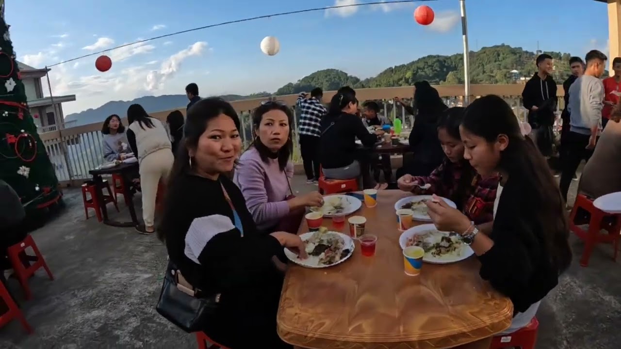 Darlawn Kohhranah Krismas Ruai Kan Theh//A nuam kan ti tak zet..