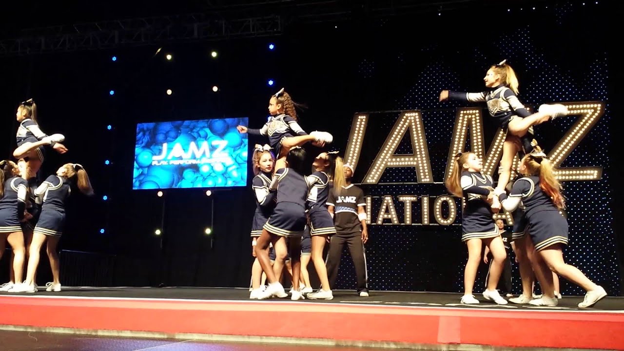 Elk Grove Jr Herd Cheerleaders YouTube elk-grove-jr-herd-cheerleaders-youtube