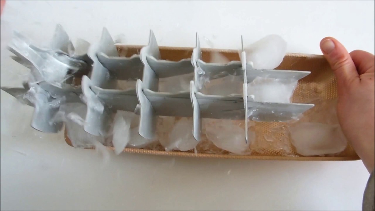 Vintage Ice Cube Tray Slow Motion, Metal Magic Touch Shucker 