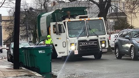 Waste management Labrie Automizer’s 104786 & 104787 on Lynn trash