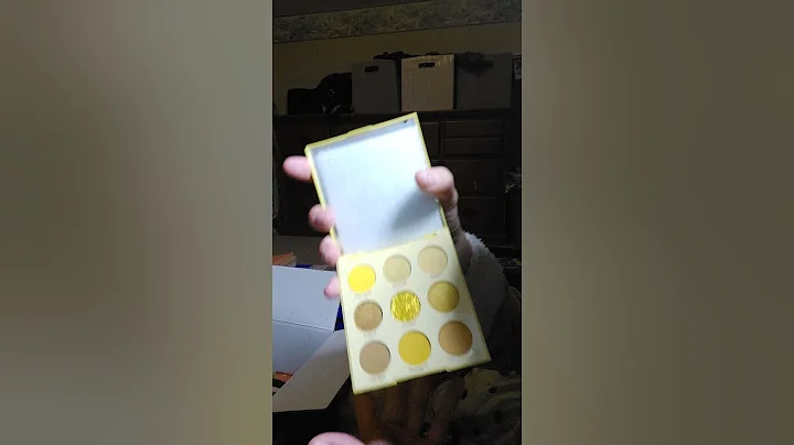 eyeshadow declutter part 1. my camera accidentally...