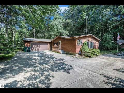6313 Somerset Lane, Cadillac, MI home video tour