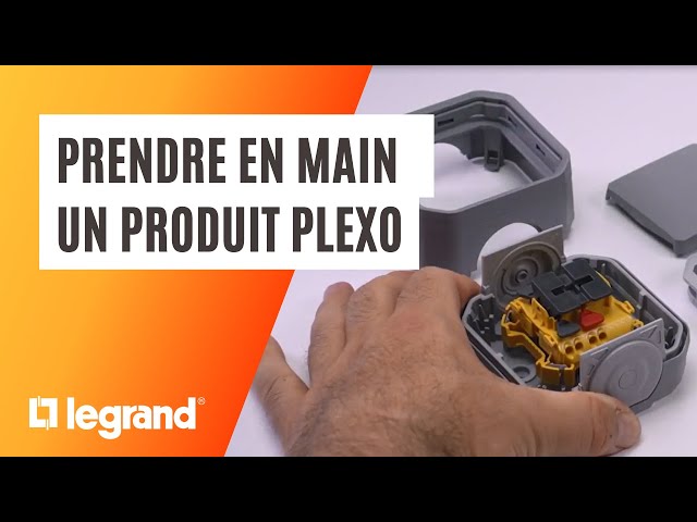 Installation d'une prise double étanche de Legrand Plexo 