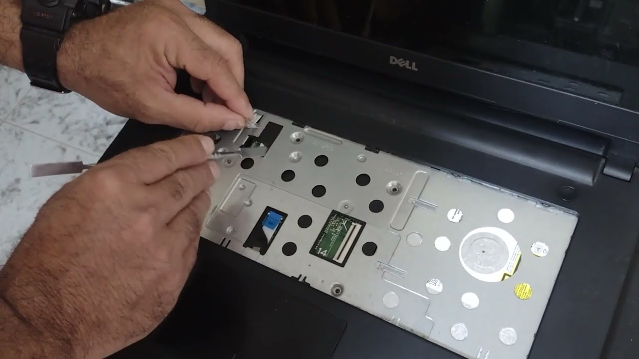 Como trocar a pilha do notebook Dell Inspiron
