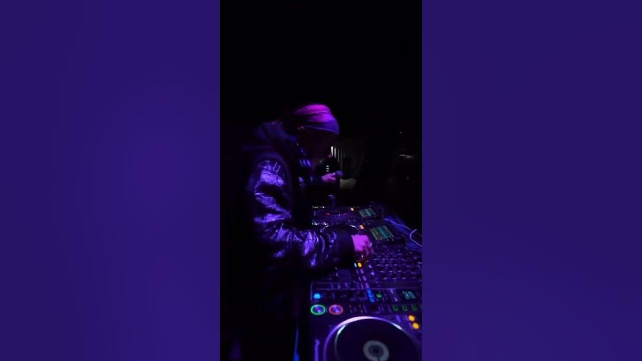 Liquid Stranger x Wreckno - Holla #shorts #liquidstranger #wreckno #wakaan Liquid Stranger x Wreckno - Holla #shorts #liquidstranger #wreckno #wakaan