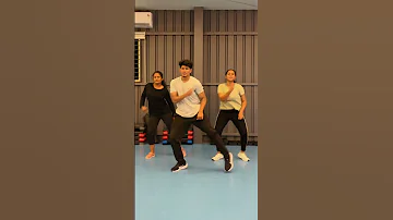 Bom Diggy Dance 