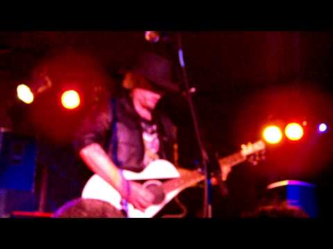 Michael Schenker acoustic "Starting Over" Santa Cl...