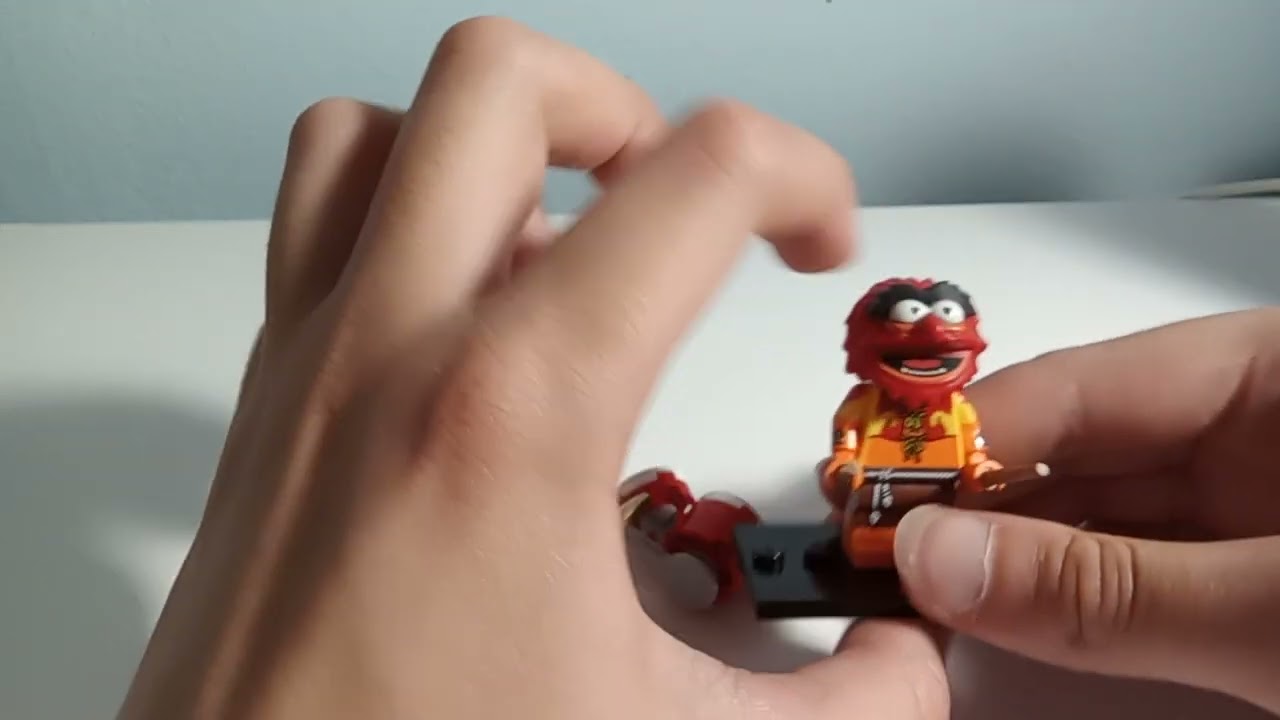 LEGO Muppets Minigures reviewed