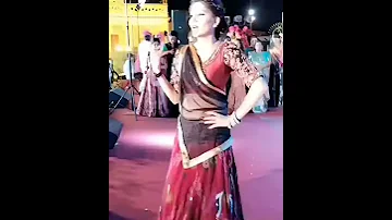 "Haye Re Tera lakh Kasutaa" Sapna Chaudhary