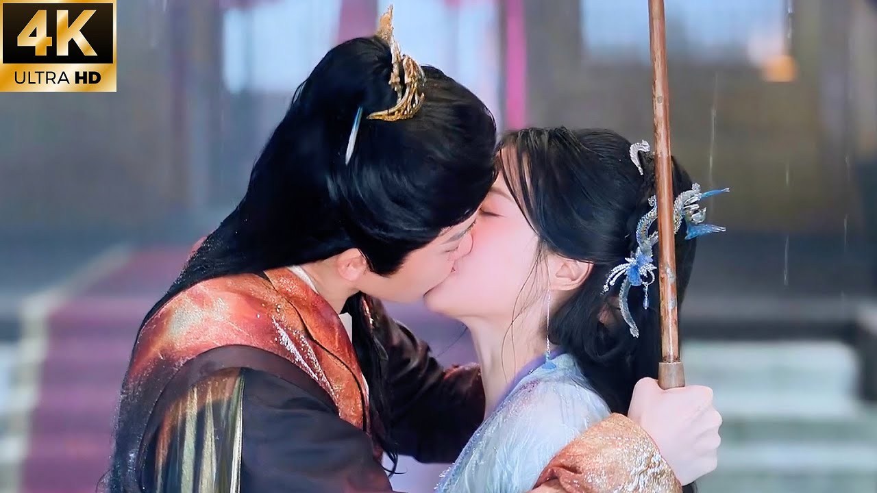 【2025 New Movie】灰姑娘與惡魔王子重逢，兩人不顧一切，在雨中脖頸交纏💖#入青云 #侯明昊 #loveintheclouds