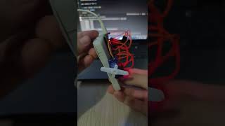 ESP32 + MPU6050 stabilizer with servo motor #shortsfeed #esp32project #servo #mpu6050 #project #new