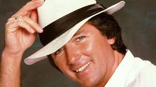 Patrick Duffy’s Rare Photos Are Resurfacing and Fans Can’t Look Away