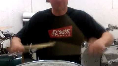 SINGLE STROKE ROLL SLOW TO VERY FAST (AKA Masterfilm15 )