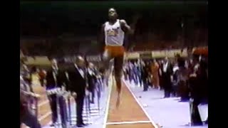 Carl Lewis - Indoor Long Jump WR - 8.79