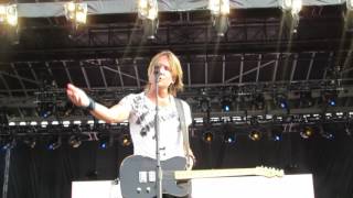 Keith Urban "Worry About Nothin" Indy 500 2017
