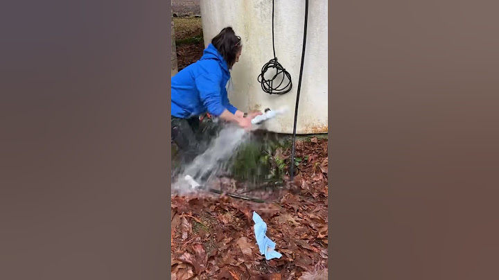 Water Storage Tank Valve Install #shorts #hotswap #liverepair