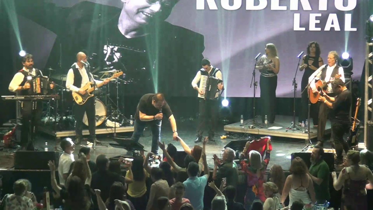 Tributo Roberto Leal com Rodrigo Leal - Casa de Portugal de São Paulo