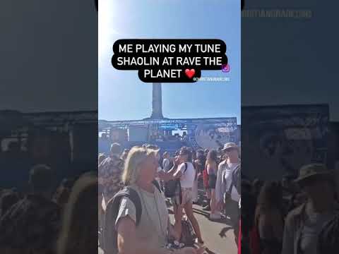 Guarda Christian Grade at Rave the Planet 2023 su YouTube Guarda Christian Grade at Rave the Planet 2023 su YouTube