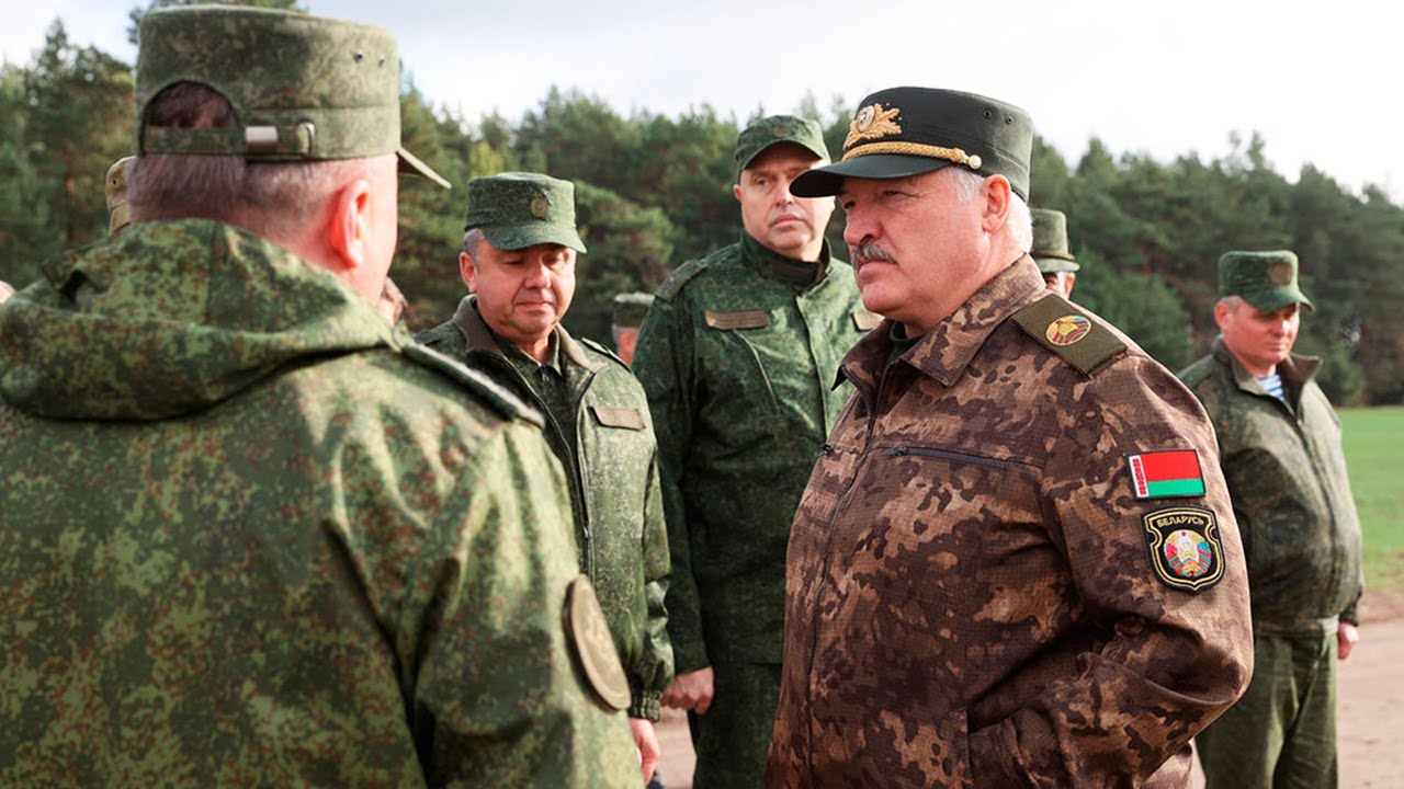 Лукашенко проверил учебный центр Минобороны под Брестом