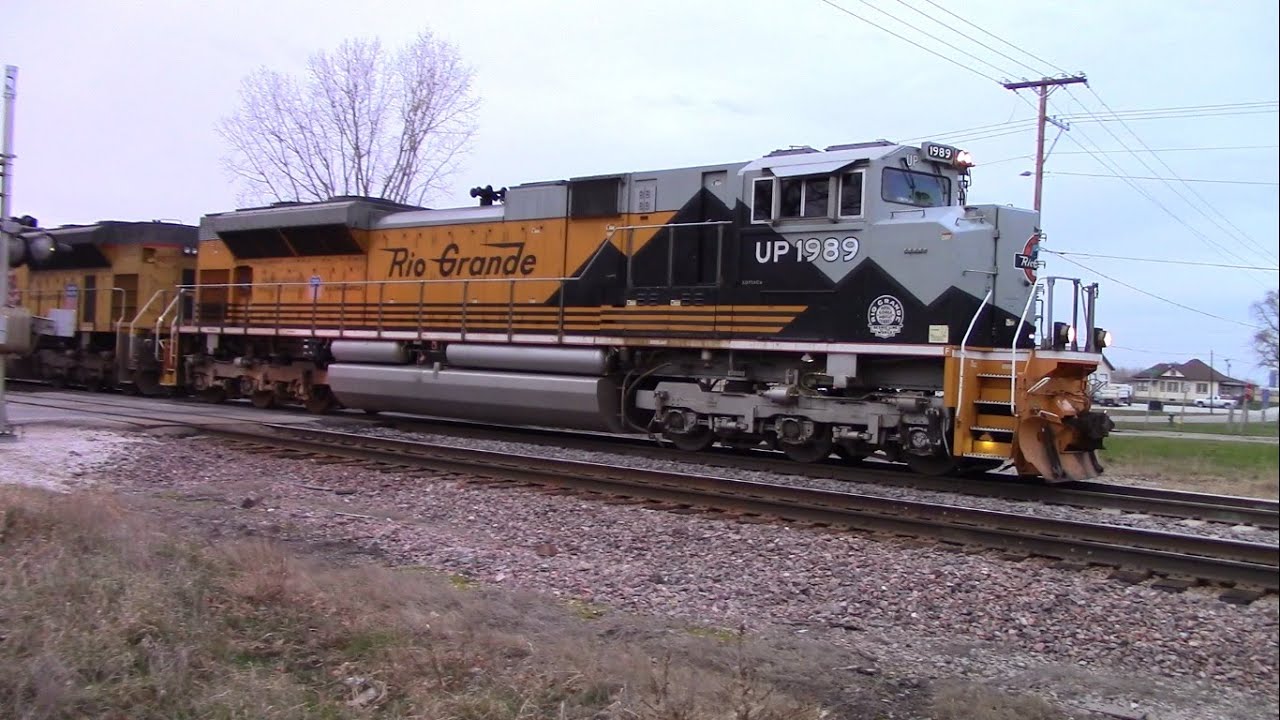 UP 1989 Rio Grande heritage locomotive in Boone, Iowa