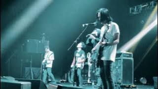 SLAPITOUT - False Crown (Live at HAMMERSONIC 2017)