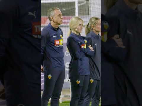 🎦 Emotivo minuto de silencio de la Academia VCF en recuerdo a las víctimas y afectados por la DANA