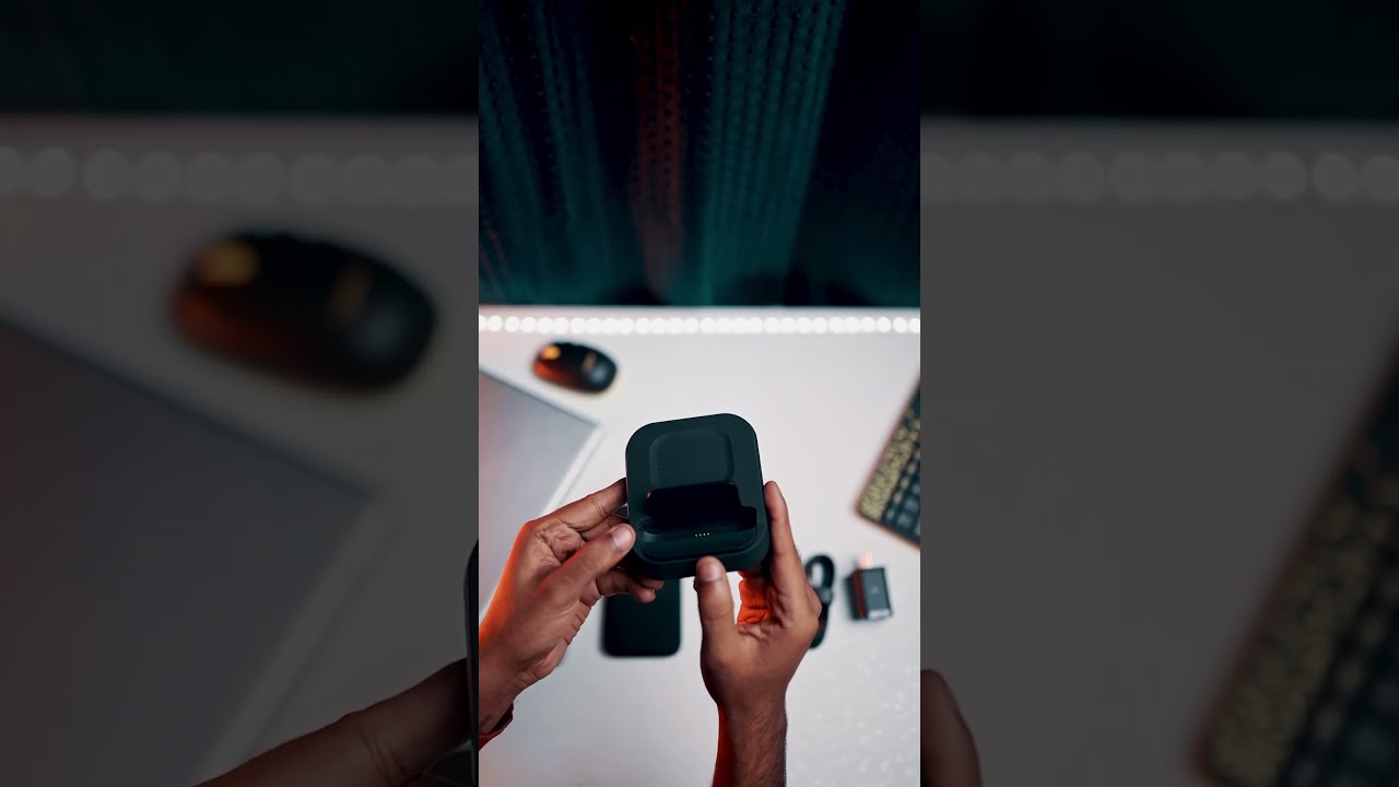 Spigen 5 in 1 10000 mAh Wireless Power Bank with Dual Charging Dock