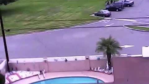 Sharper Image DX-5 Streaming Drone Test Drive over my house to the Park crash