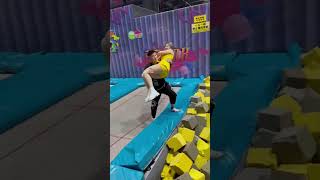 Watch This Teen Jump Around A🥱🥱Fun Park Trampoline For The First Time