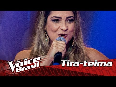 Deborah Vasconcellos canta 