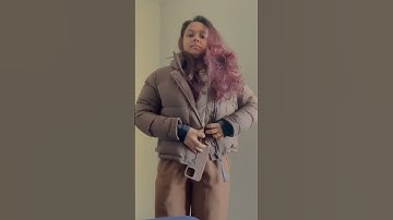 This travel hack saved my phone from being stolen! | 30 Days 30 Travel Hacks Part 30