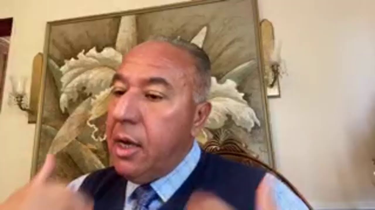 ماهي النرجسية ومالفرق بينها وبين الثقة بالنفس وكيف نتعامل مع نرجسيتنا ونرجسية الآخرين..!!