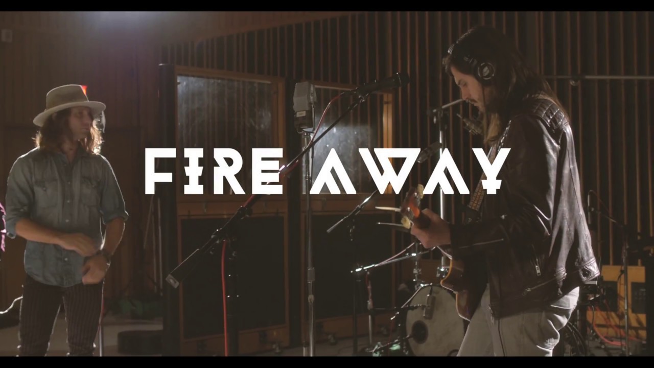 Dirty Honey - Fire Away (Live from Capitol Records Studio A)