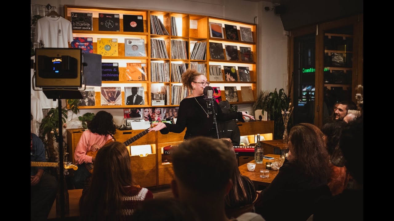 Next Door Sessions: Yaz