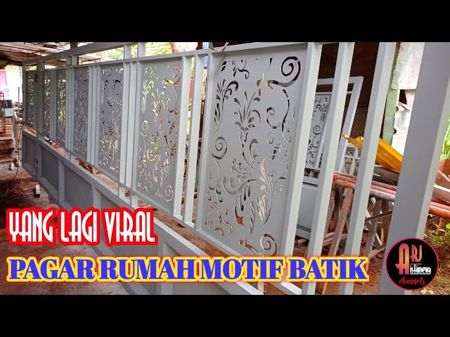 lagi viral‼️ pagar rumah motif batik class=