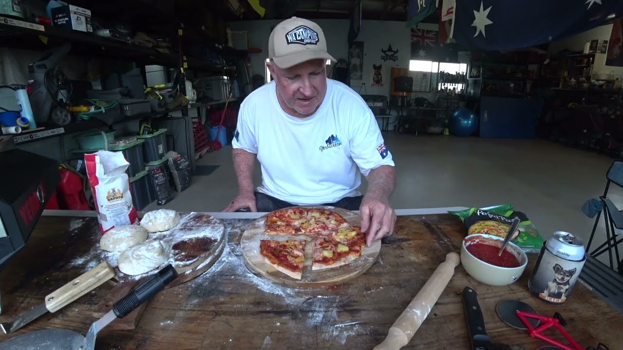 Гавайская пицца в дровяной печи для пиццы Vennoe 