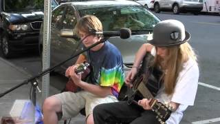 Sawyer and Arthur Lee Fredericks Cover "Man of Constant Sorrow" in Saratoga Springs chords