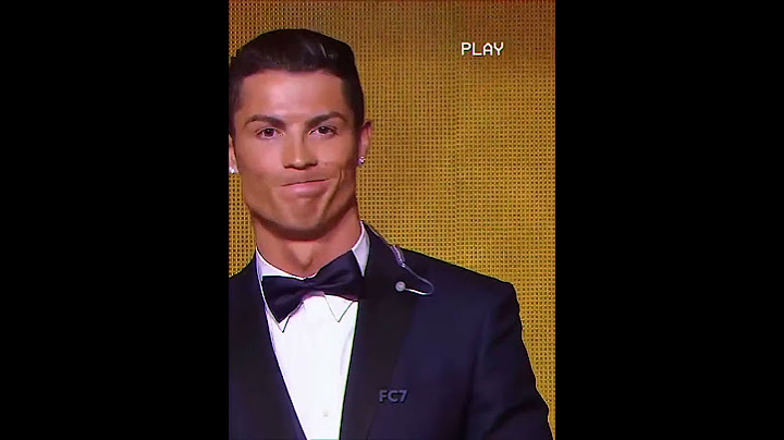 Cristiano Ronaldo haciendo el siuu en la entrega del balón de oro 💀