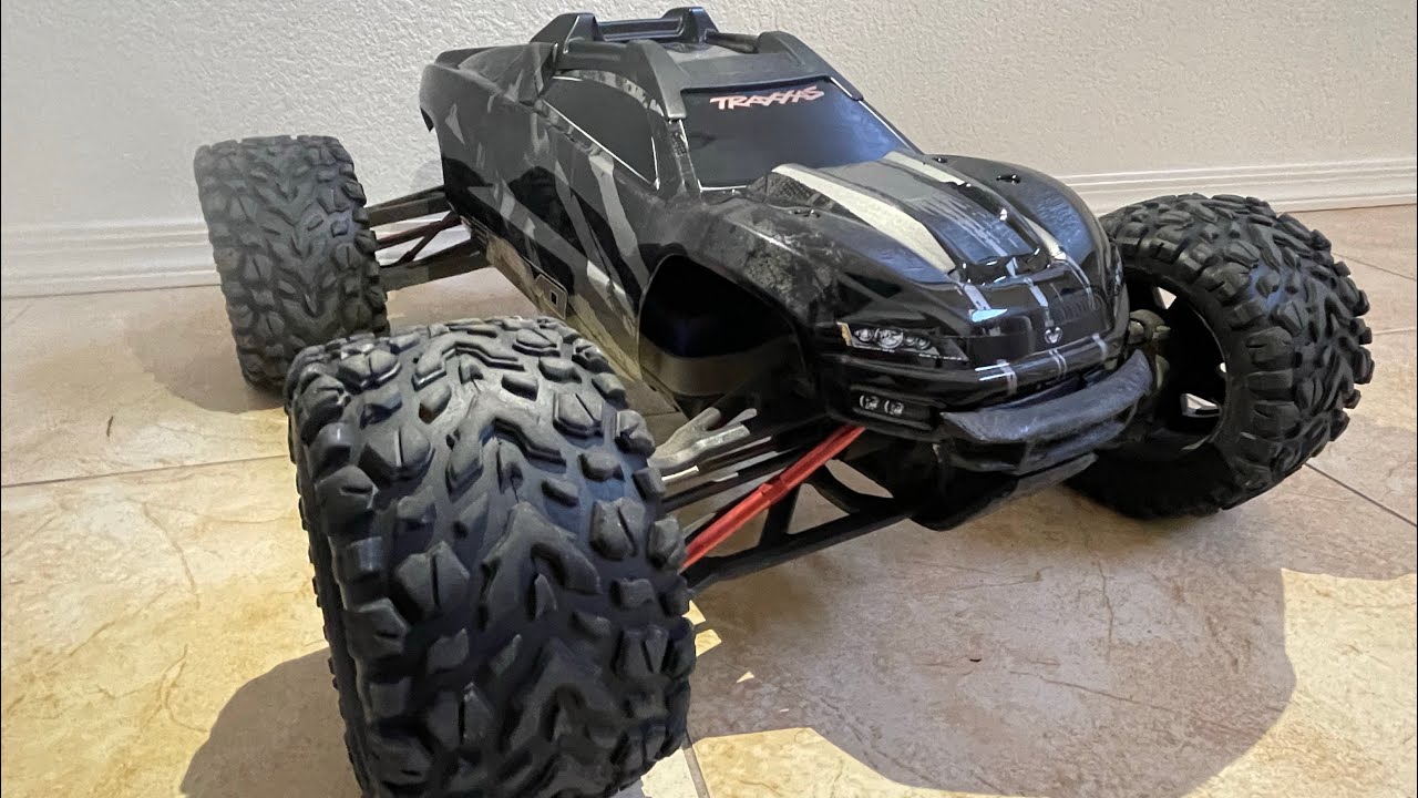 Traxxas E-Revo 1/16 VXL RTR With Battery & Charger