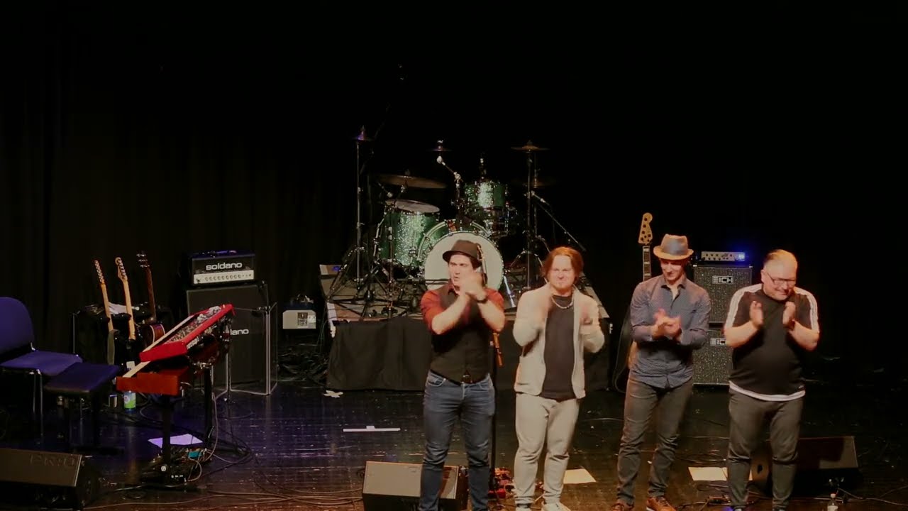 Clapton Experience - Layla