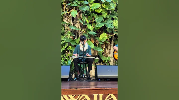 HULA SHOW - at Royal Hawaiian Center, December 12, 2025. #hulashow, #RoyalGrove, #Waikiki, #shorts,
