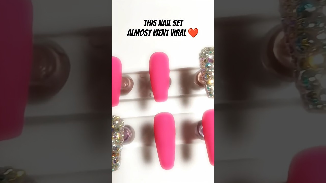Like and subscribe for more nail art styles 💗 #nailart #shorts #nailartdesigns